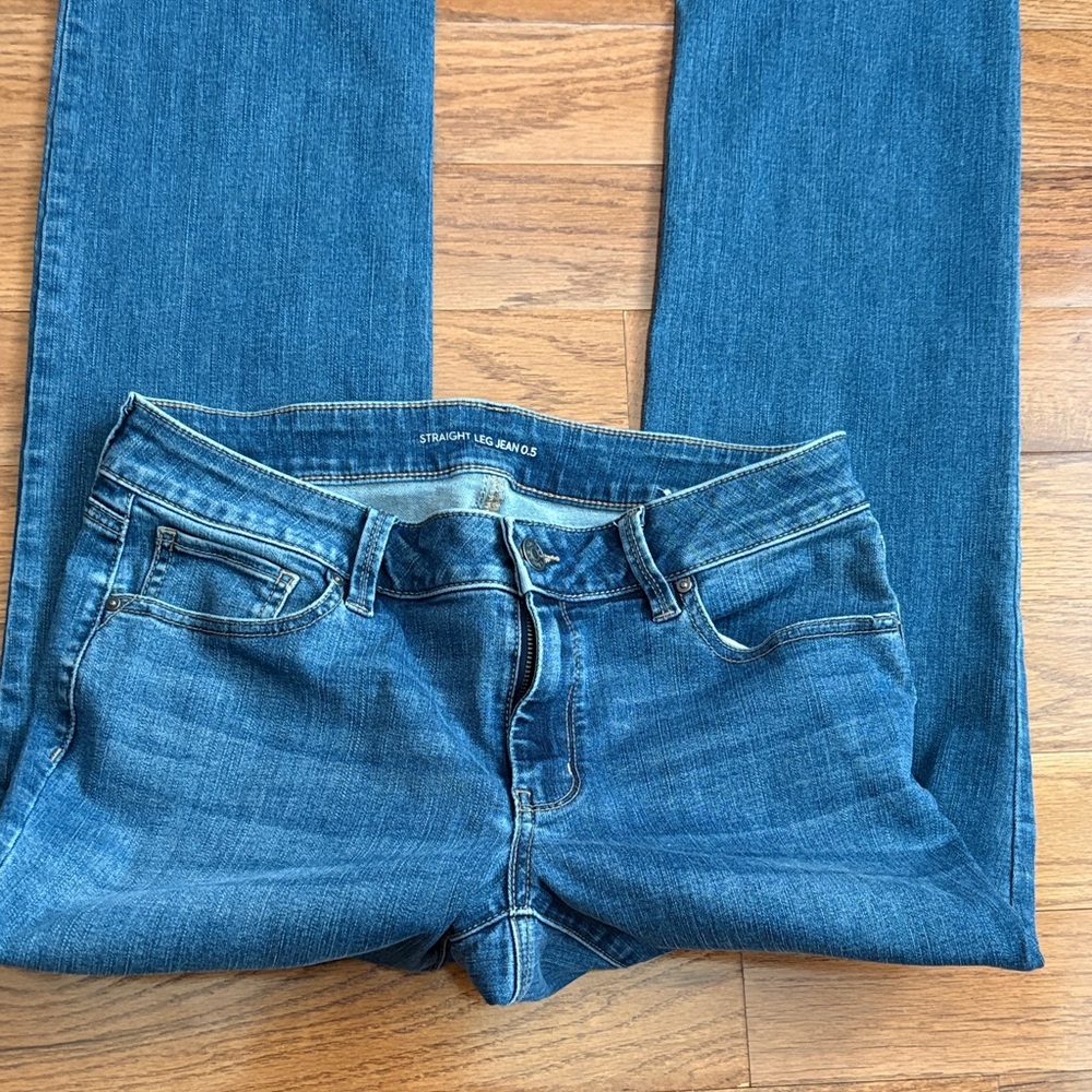 Chico's Medium Blue Straight Leg Jeans Sz. .5